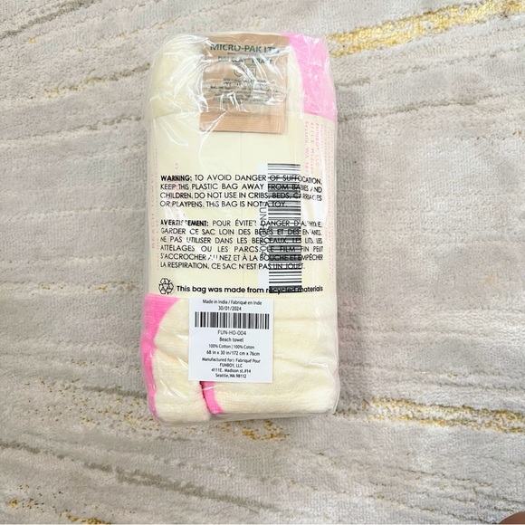 Funboy Poolside Leisure Club Beach Towel - Picture 4 of 6